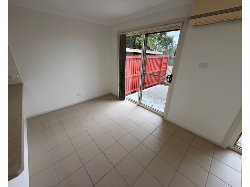 2/2a Smiths Lane, Raymond Terrace NSW 2324