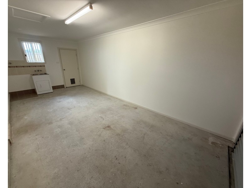 2/2a Smiths Lane, Raymond Terrace NSW 2324