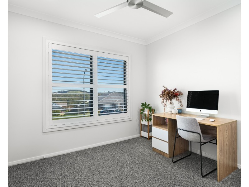 4 Graziers Parade, Raymond Terrace NSW 2324