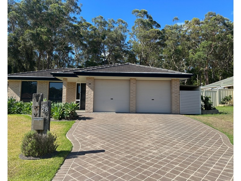 28 Lillypilly Close, Medowie NSW 2318