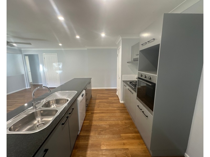 28 Lillypilly Close, Medowie NSW 2318