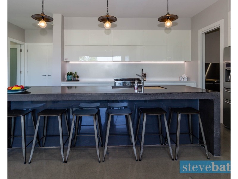 1 Jabiru Drive, Fern Bay NSW 2295