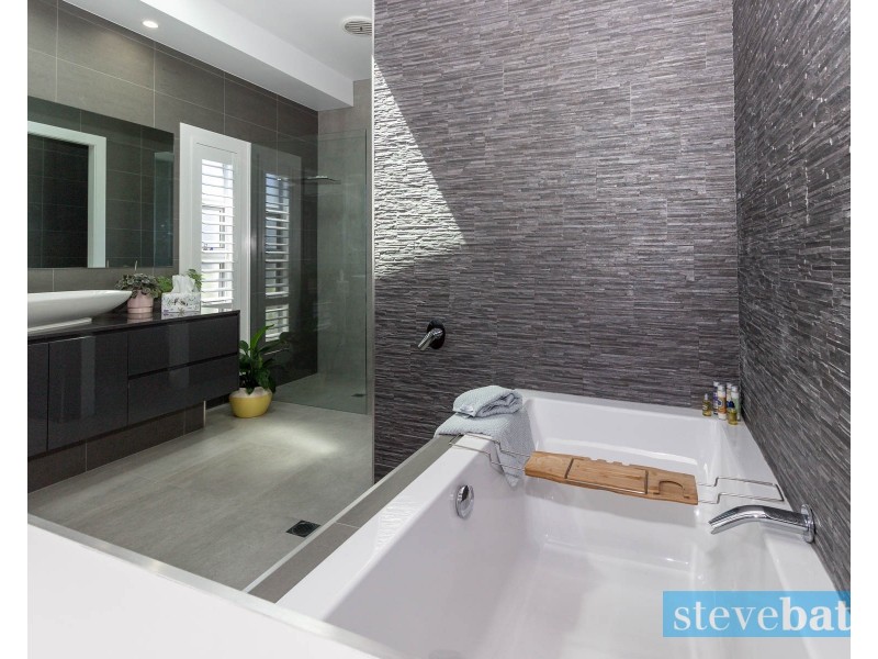 1 Jabiru Drive, Fern Bay NSW 2295