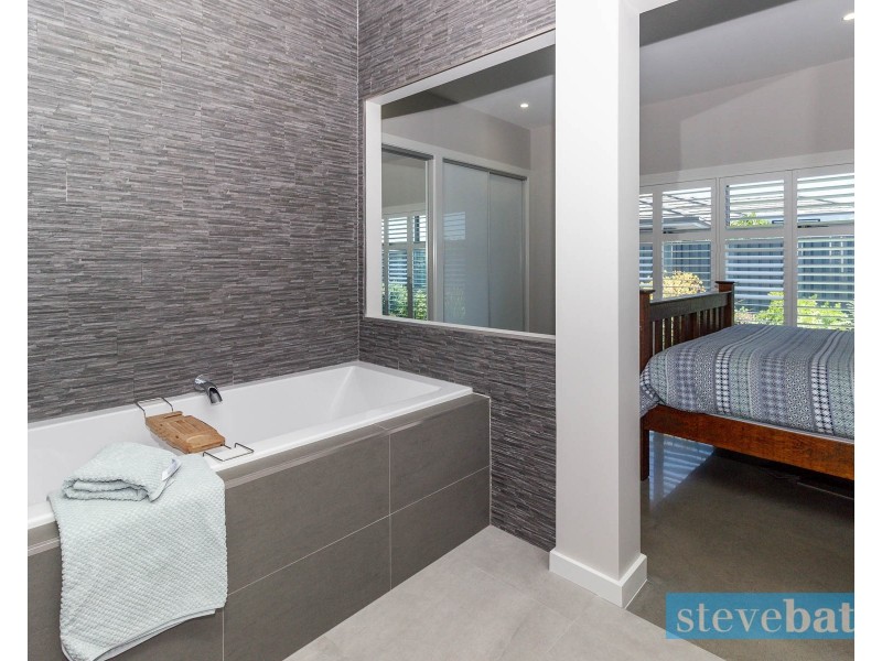 1 Jabiru Drive, Fern Bay NSW 2295