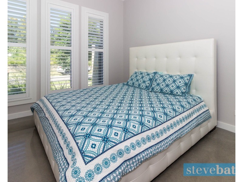 1 Jabiru Drive, Fern Bay NSW 2295