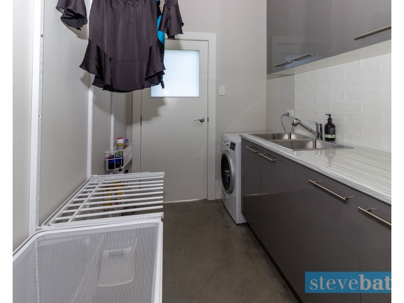 1 Jabiru Drive, Fern Bay NSW 2295