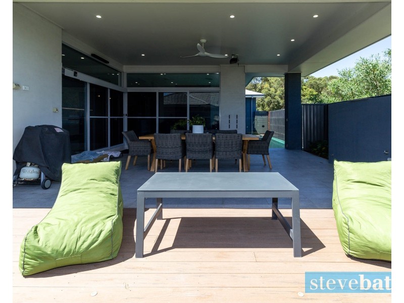 1 Jabiru Drive, Fern Bay NSW 2295