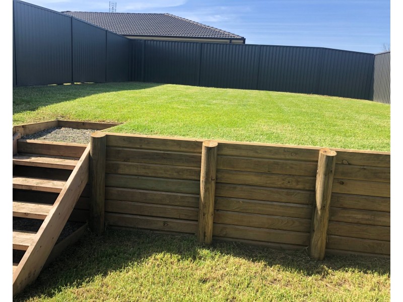 1/2 Halloran Way, Raymond Terrace NSW 2324