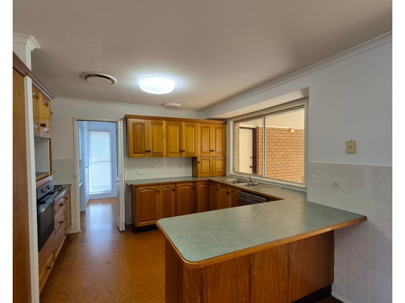 3 Luskin Close, Raymond Terrace NSW 2324