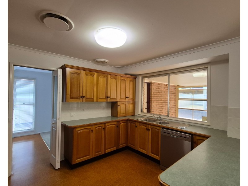 3 Luskin Close, Raymond Terrace NSW 2324