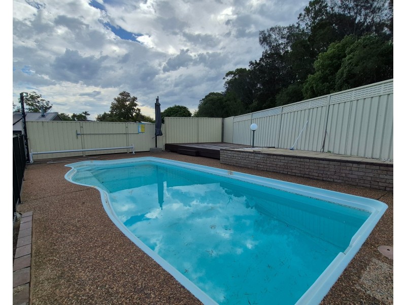 3 Luskin Close, Raymond Terrace NSW 2324