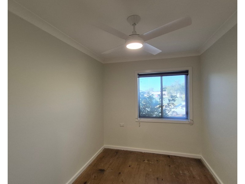 6 Duckenfield Avenue, Woodberry NSW 2322