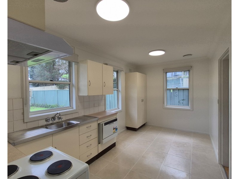 5 Windsor Street, Raymond Terrace NSW 2324