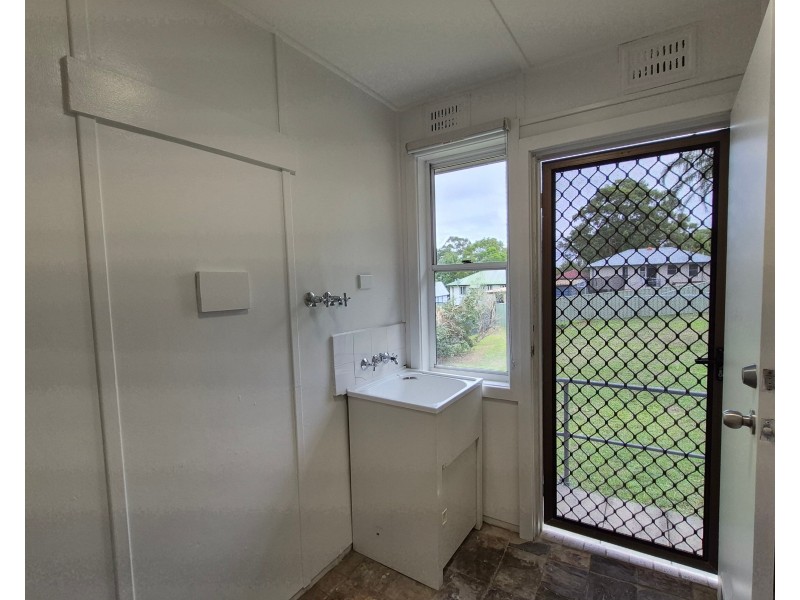 5 Windsor Street, Raymond Terrace NSW 2324