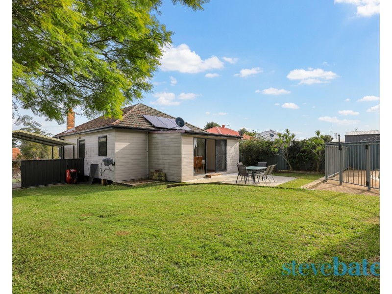 5 Wood Street, Raymond Terrace NSW 2324