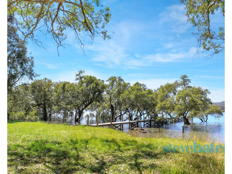 98 Riverside Drive, Karuah NSW 2324