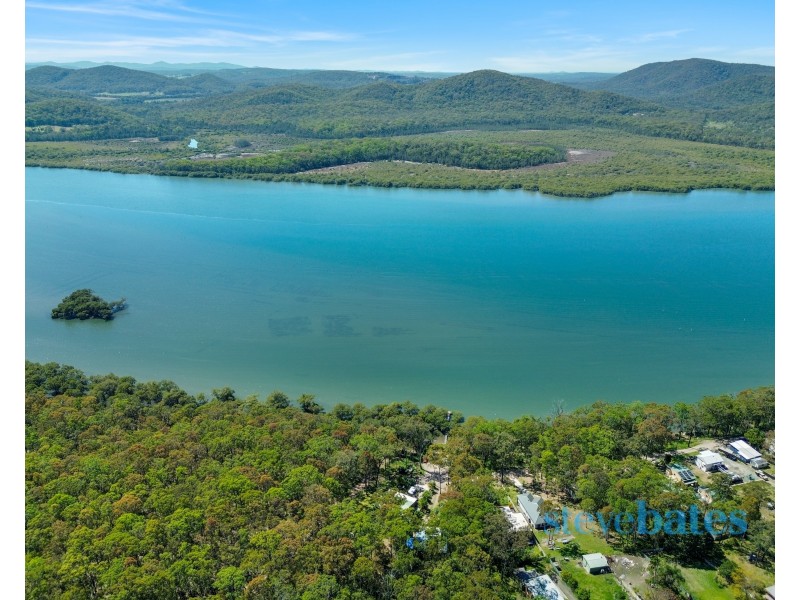 98 Riverside Drive, Karuah NSW 2324