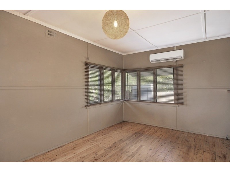 62 Yalwal Road, West Nowra NSW 2541