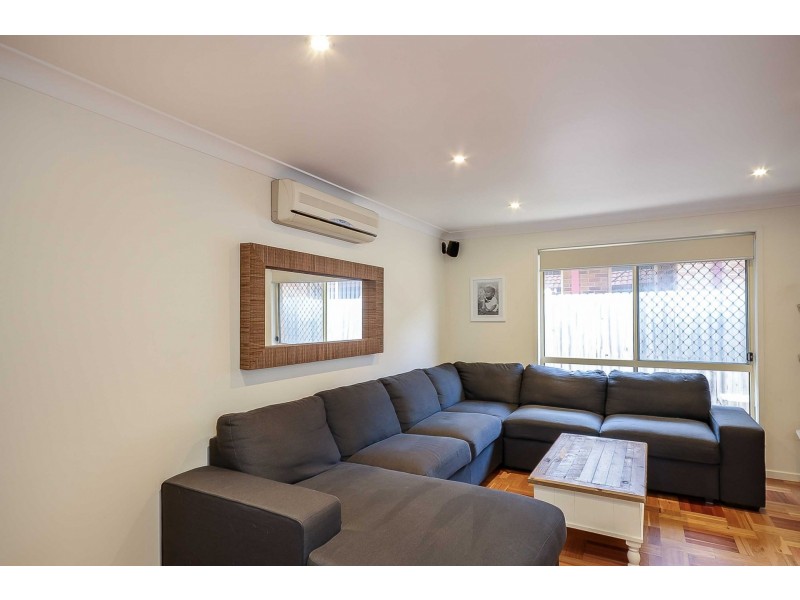11 Guinea Flower Crescent, Worrigee NSW 2540