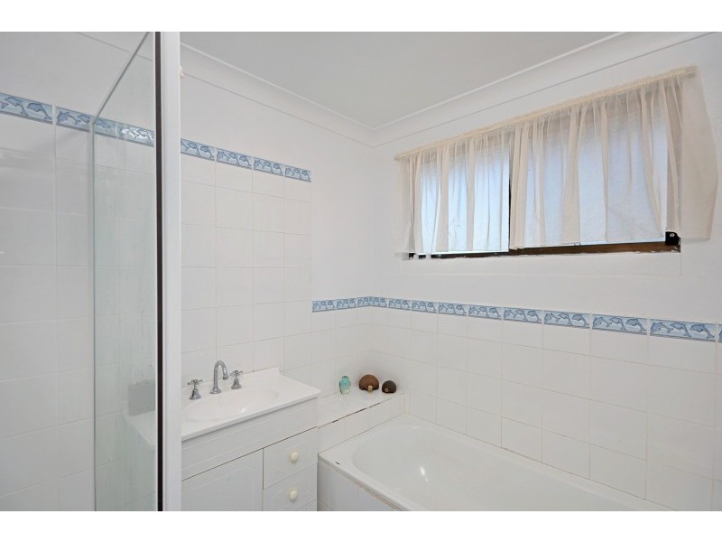 1 Glenair Avenue, West Nowra NSW 2541