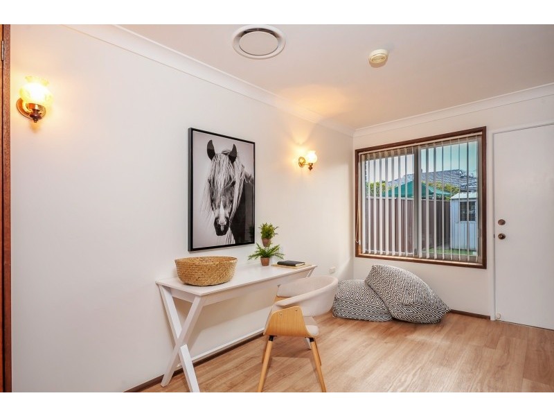 10 Monk Crescent, Bomaderry NSW 2541