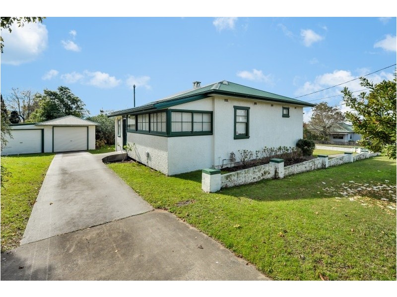 93 Shoalhaven Street, Nowra NSW 2541