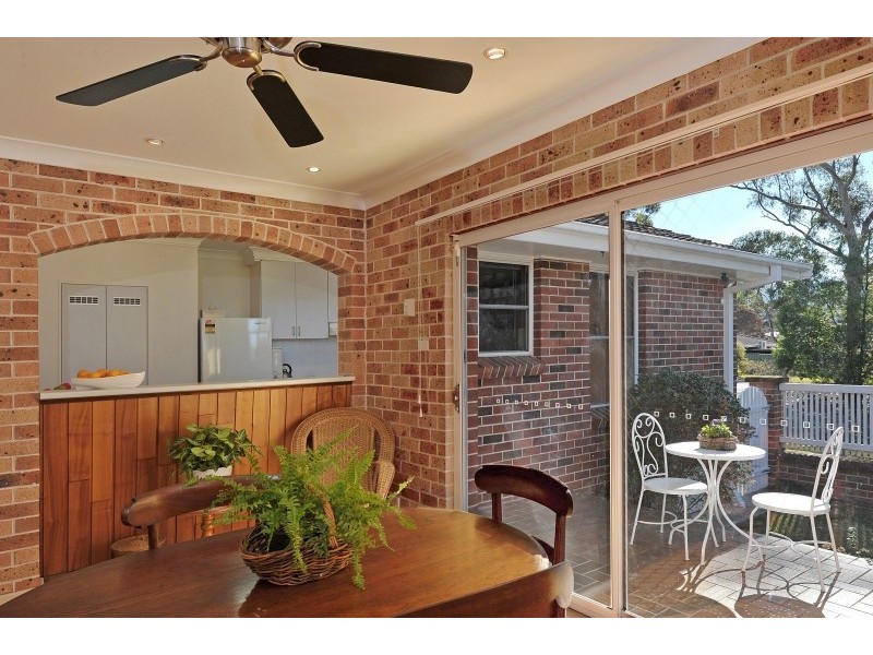 5 Lynmouth Grove, Bomaderry NSW 2541