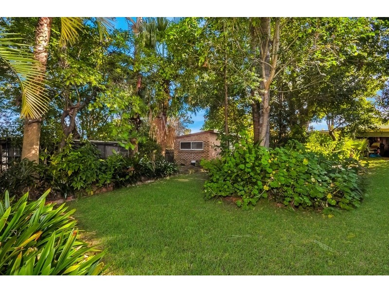 4 Crest Avenue, North Nowra NSW 2541