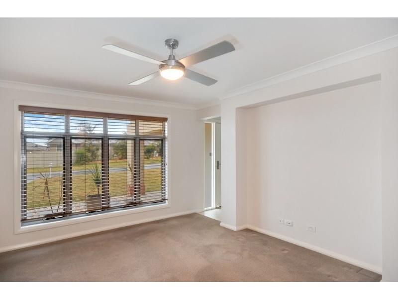 30 Blue Bell Way, Worrigee NSW 2540