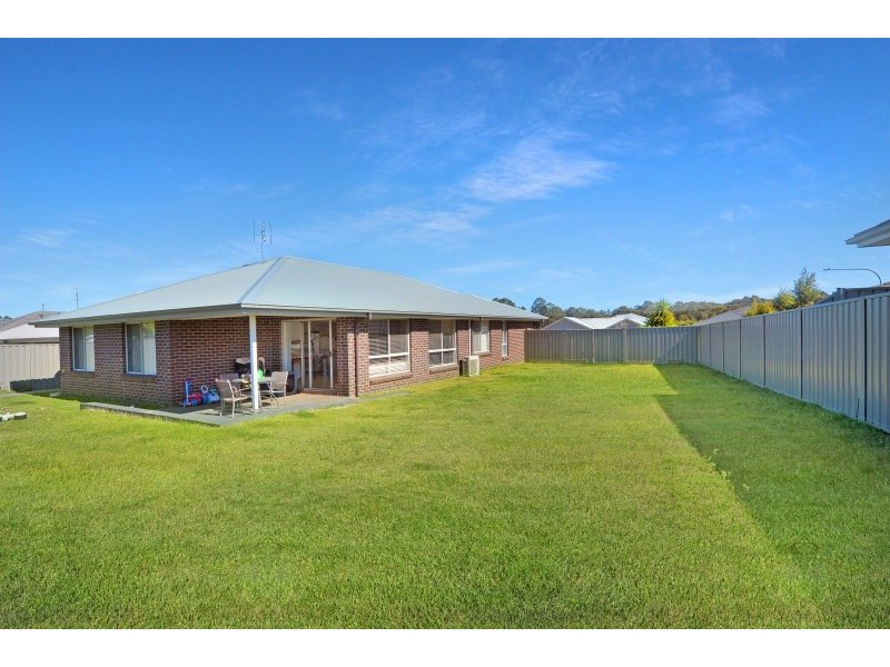 12 Cornwall Close, South Nowra NSW 2541