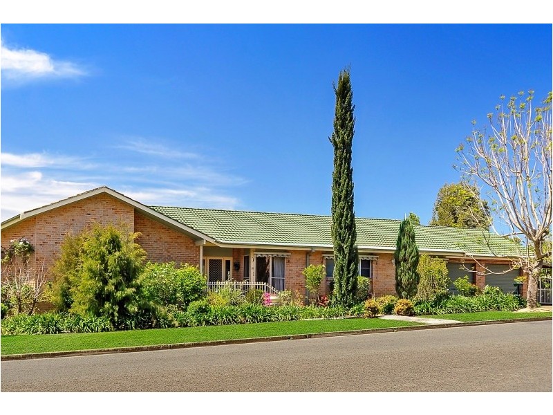 1 Wilari Close, Bomaderry NSW 2541