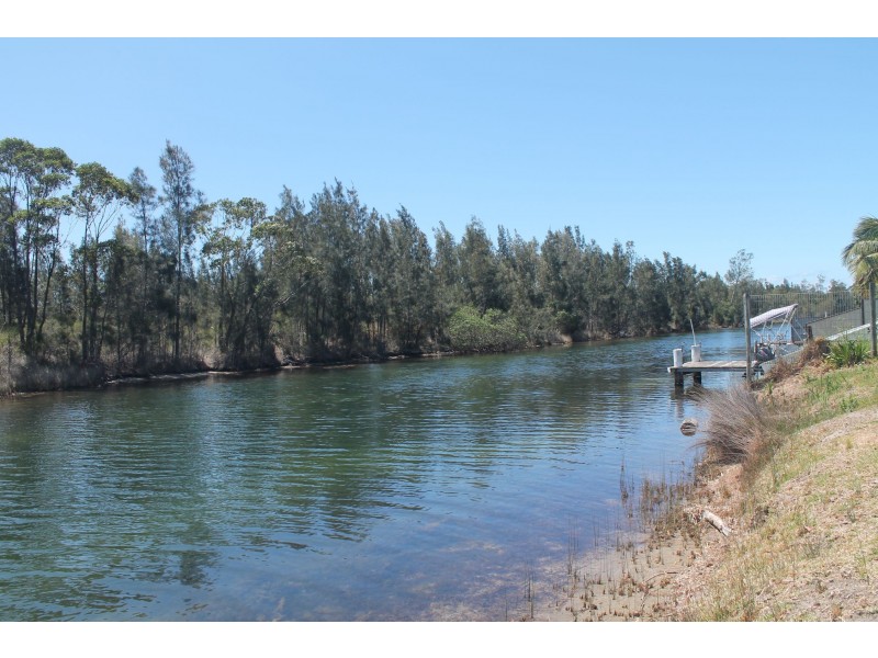 55 Jacobs Drive, Sussex Inlet NSW 2540