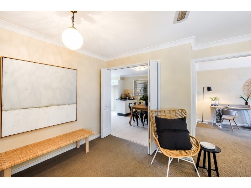 1 Mulgen Crescent, Bomaderry NSW 2541
