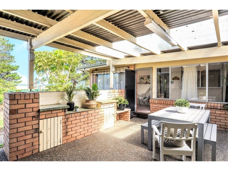1 Mulgen Crescent, Bomaderry NSW 2541