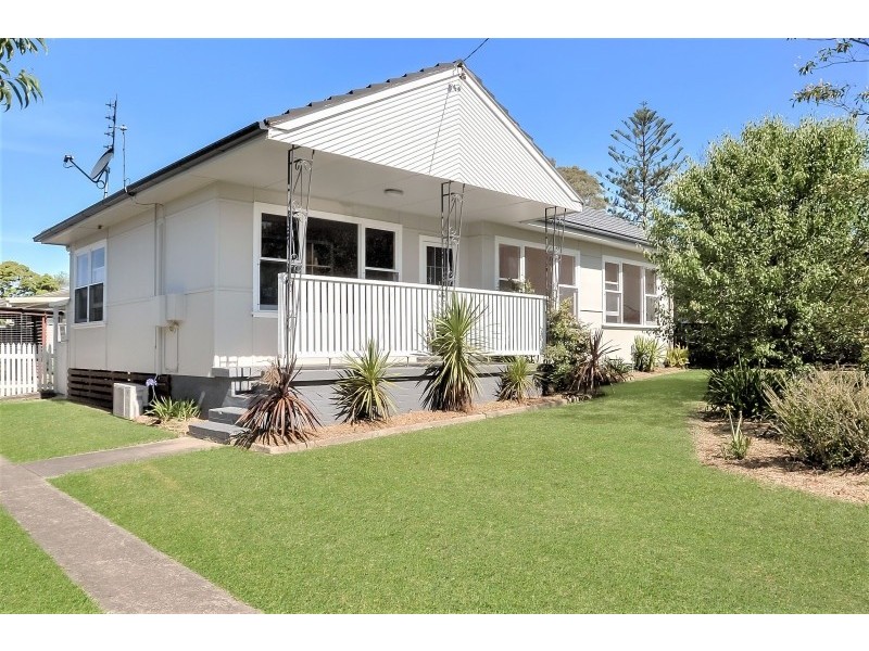8 McDonald Avenue, Nowra NSW 2541