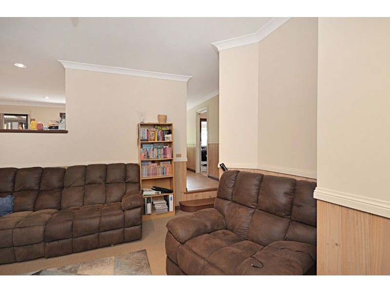 10 Binks Place, Cambewarra Village NSW 2540