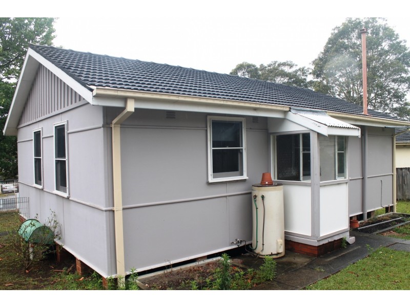 28 Seccombe Street, Nowra NSW 2541