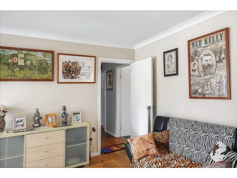 14 Sampson Crescent, Bomaderry NSW 2541