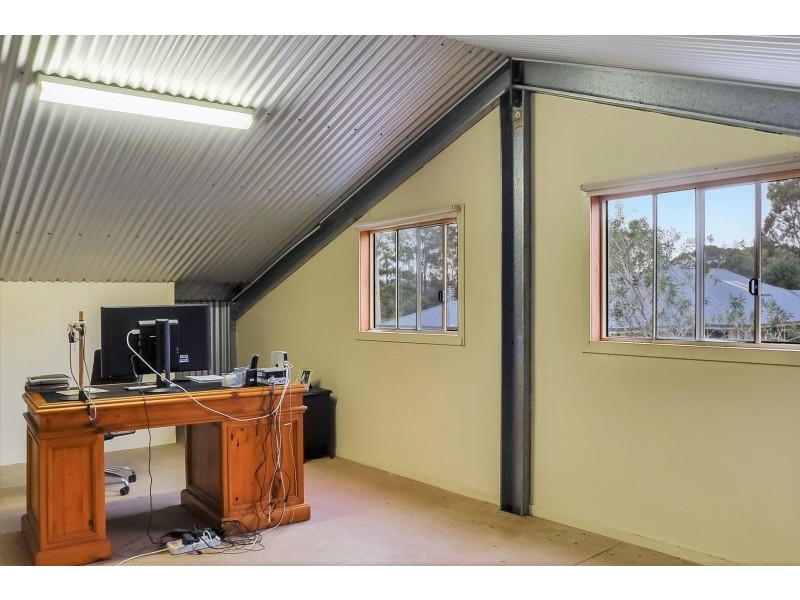 11 Stapleton Street, Falls Creek NSW 2540