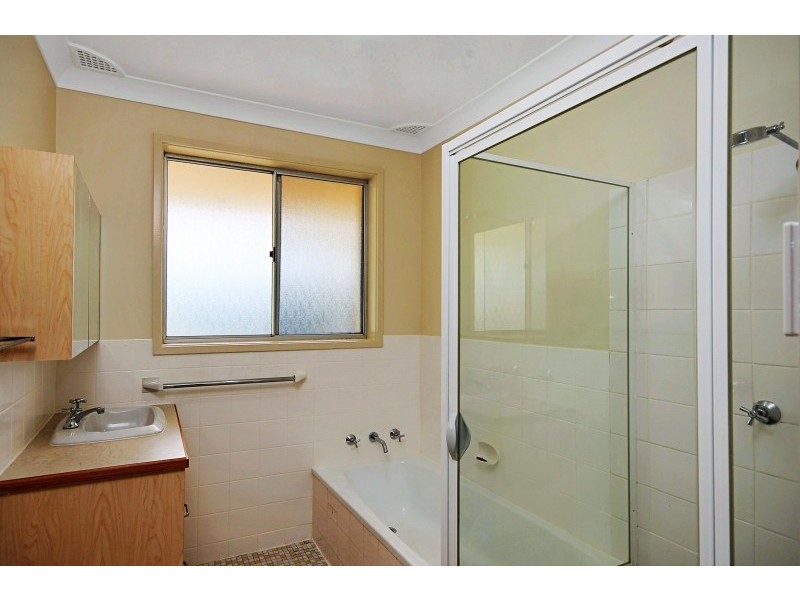 4 Farrar Drive, North Nowra NSW 2541