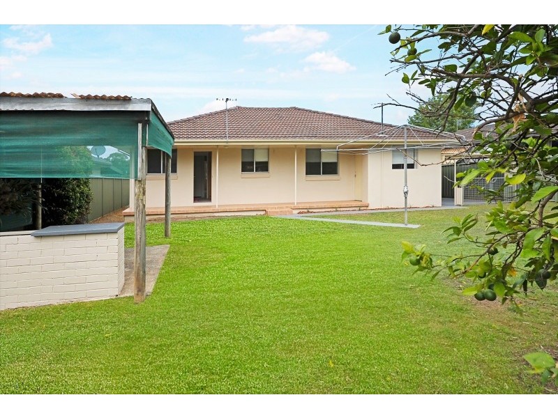 4 Farrar Drive, North Nowra NSW 2541