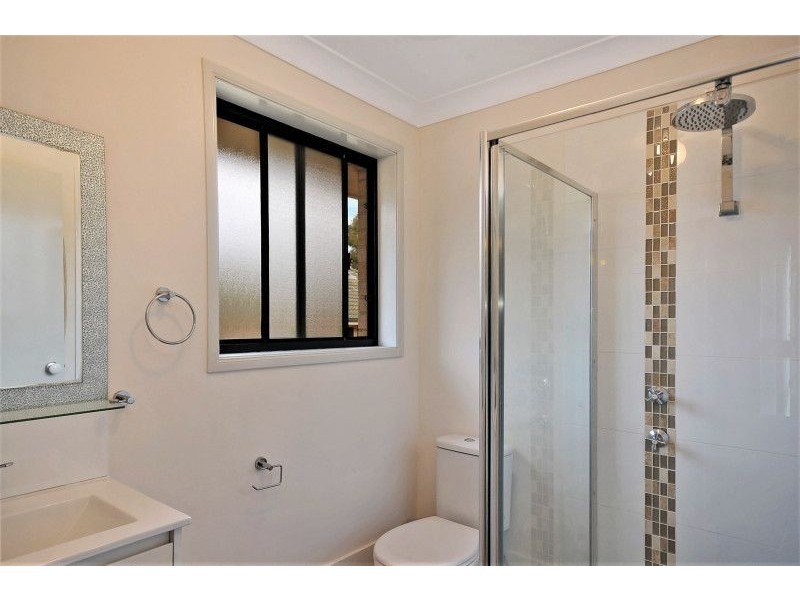 19 Lydon Crescent, West Nowra NSW 2541