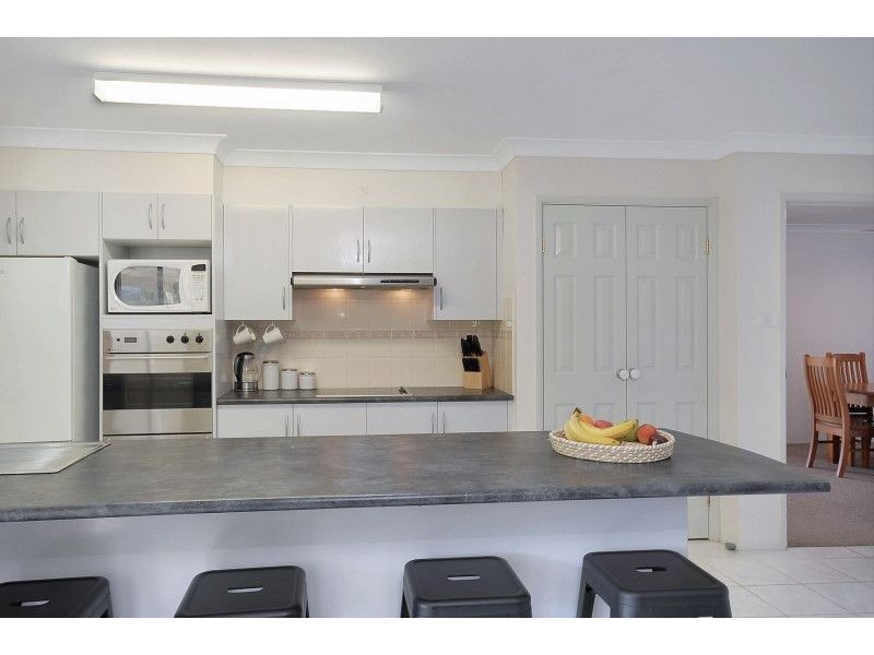 19 Lydon Crescent, West Nowra NSW 2541
