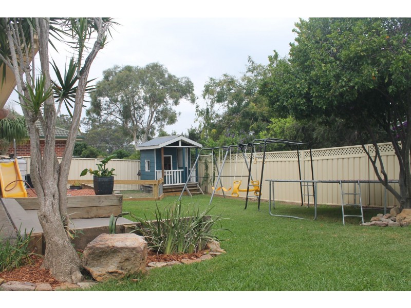 19 Lydon Crescent, West Nowra NSW 2541