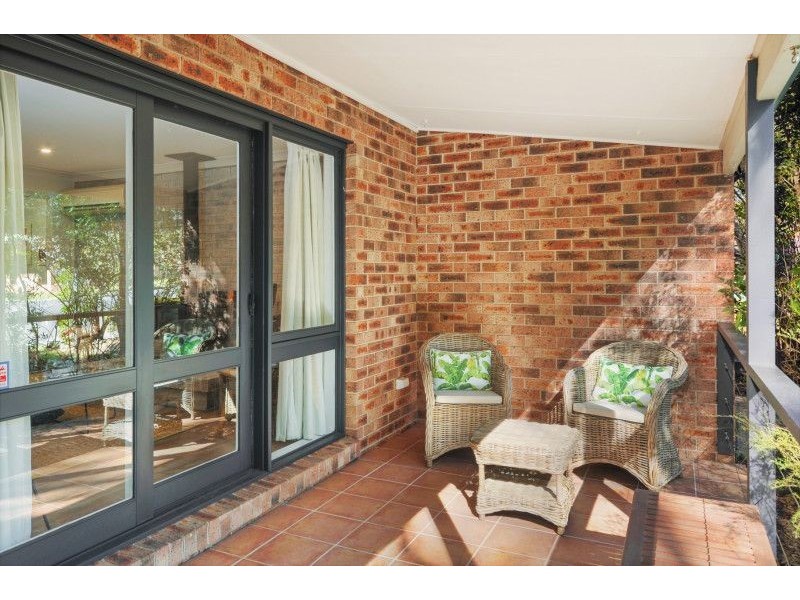 40 Brinawarr Street, Bomaderry NSW 2541