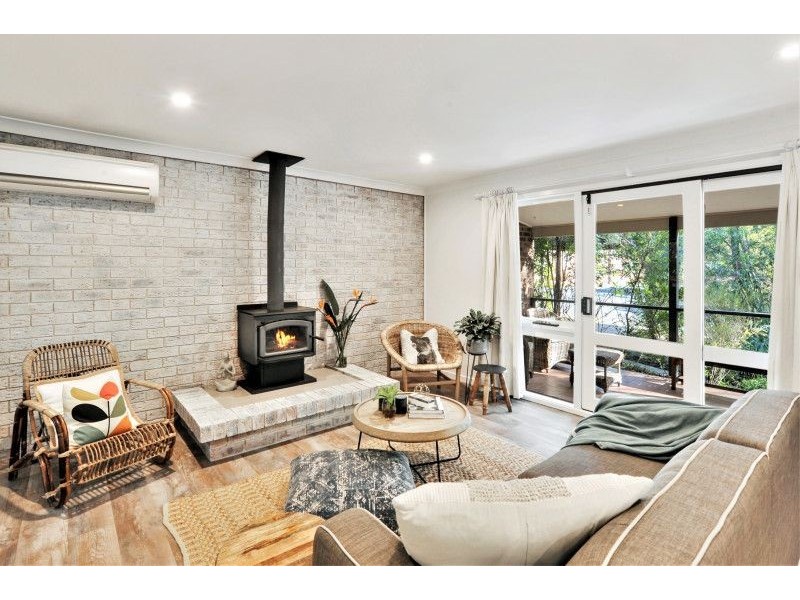 40 Brinawarr Street, Bomaderry NSW 2541