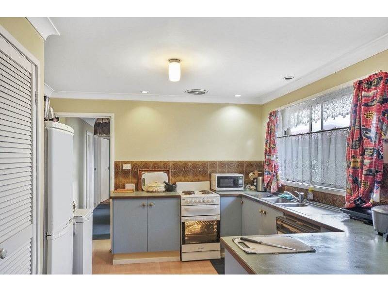 21 Salisbury Drive, Nowra NSW 2541