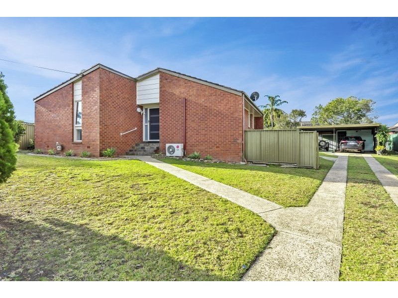 6 Neale Place, Bomaderry NSW 2541