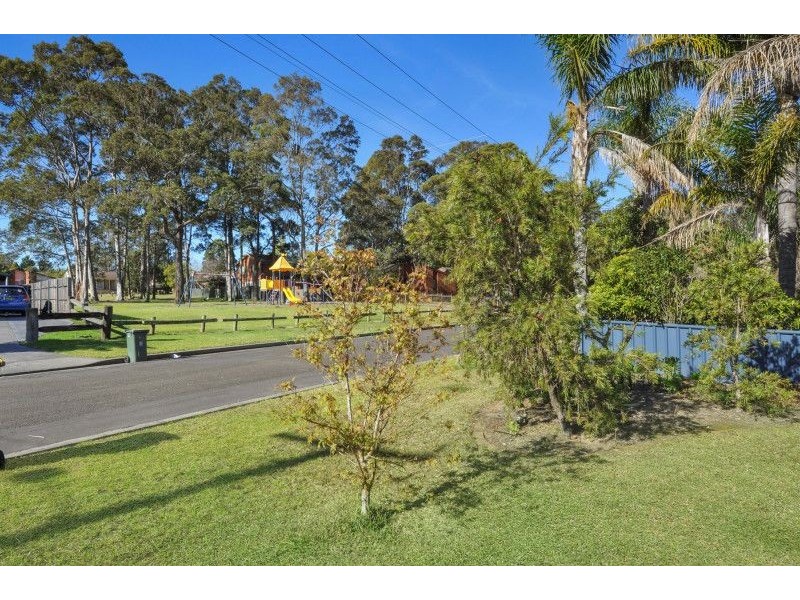 4 Pioneer Place, Nowra NSW 2541