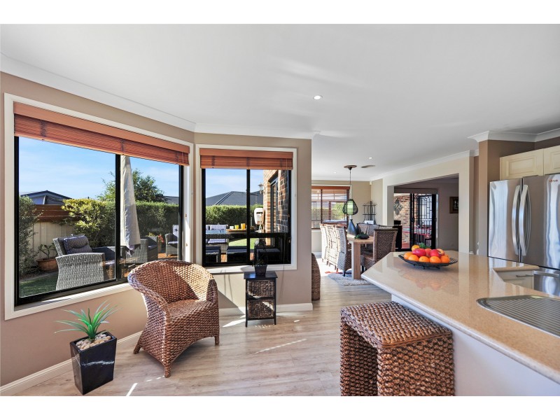 6 McTernan Place, Worrigee NSW 2540